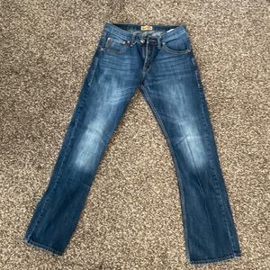 Mens 31x36 wrangler 20x jeans. Worn 2x before my some outgrew them. Like new